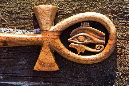 <br />
<b>Notice</b>: Undefined property: stdClass::$title in <b>/home/vivre/public_html/mod/event/item.php</b> on line <b>17</b><br />