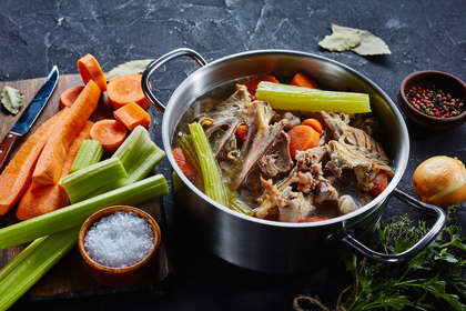 BIEN MANGER : Le bouillon d’os… Véritable fontaine de Jouvence!