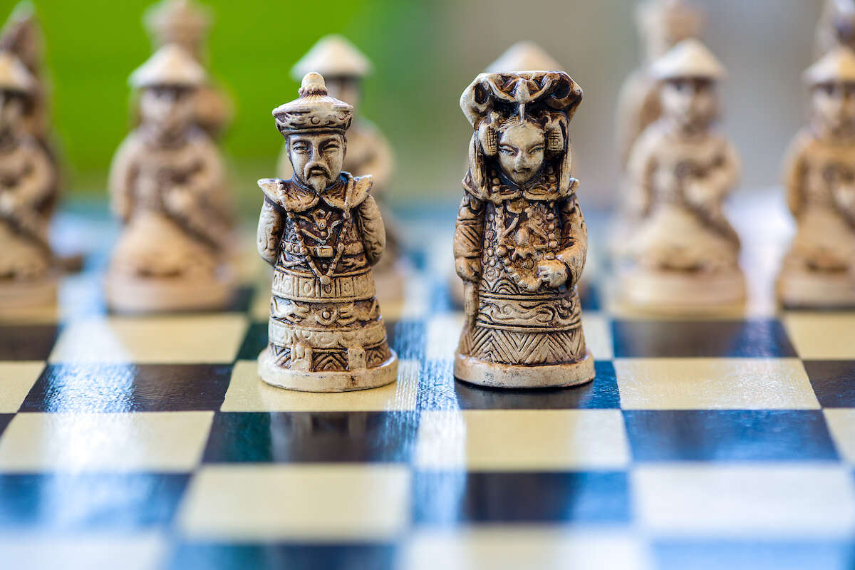 DOSSIER : Le roi est mort. Vive le ROI !